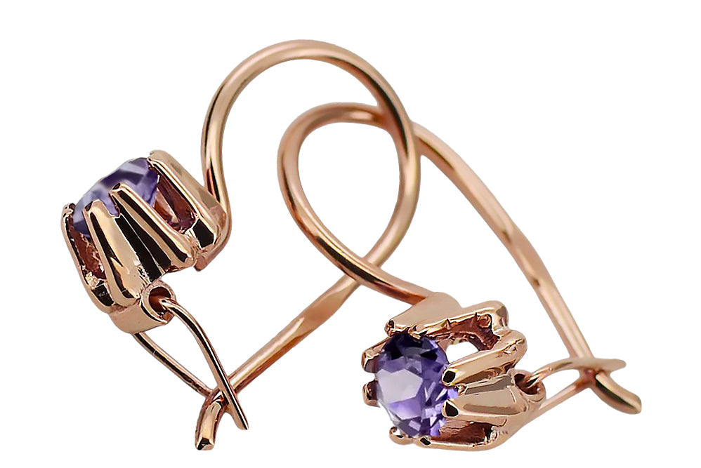 Vintage Alexandrite Craft Earrings in 14K Rose Gold (vec053r-ax) — worn on the hand, showing profile