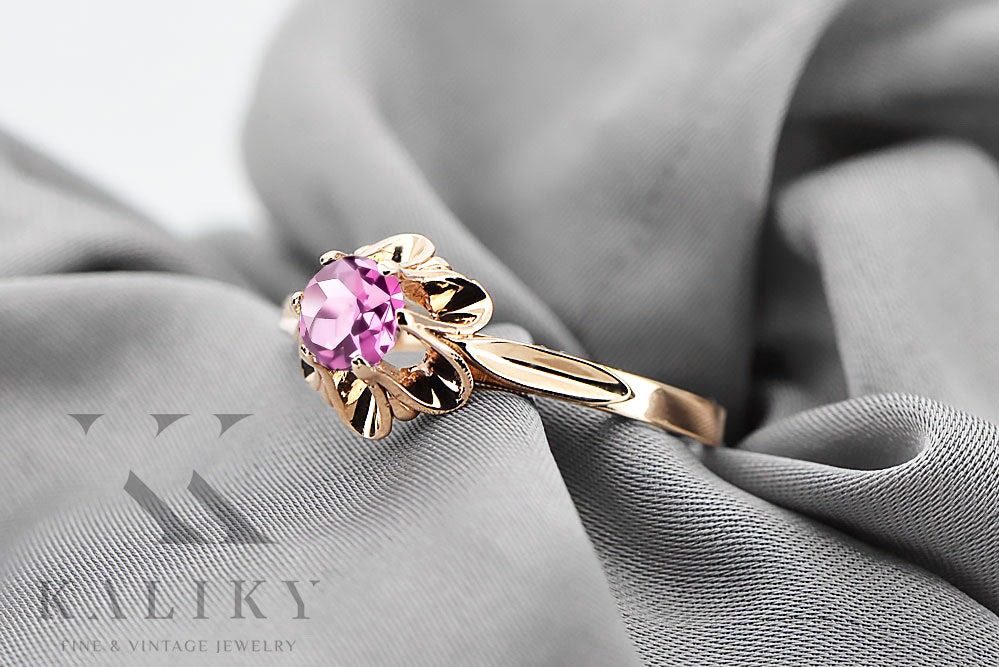 Vintage Amethyst Ring in 14K Rose Gold (vrc004r-am) — worn on the hand, showing profile