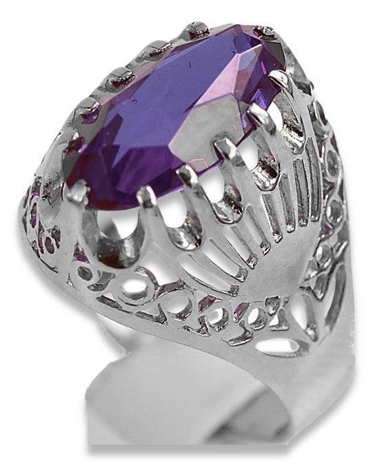 Vintage Alexandrite Ring in Sterling Silver (vrc020s-ax) — worn on the neckline, showing the drape
