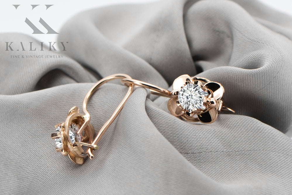 Vintage Zircon Craft Earrings in 14K Rose Gold (vec116r-zi) — worn on the hand, showing profile