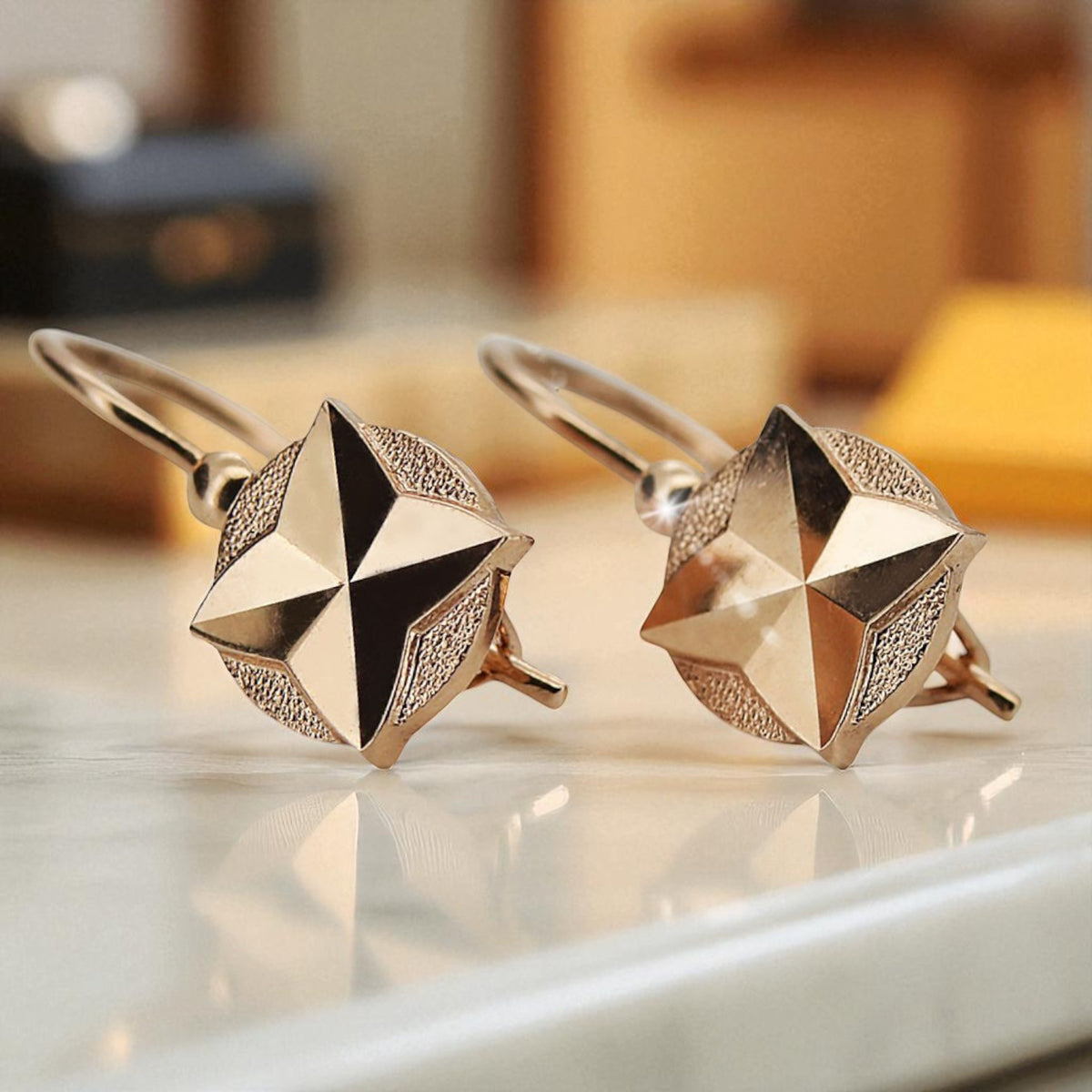 Vintage Leaf Earrings in 14K Rose Gold (ven089)