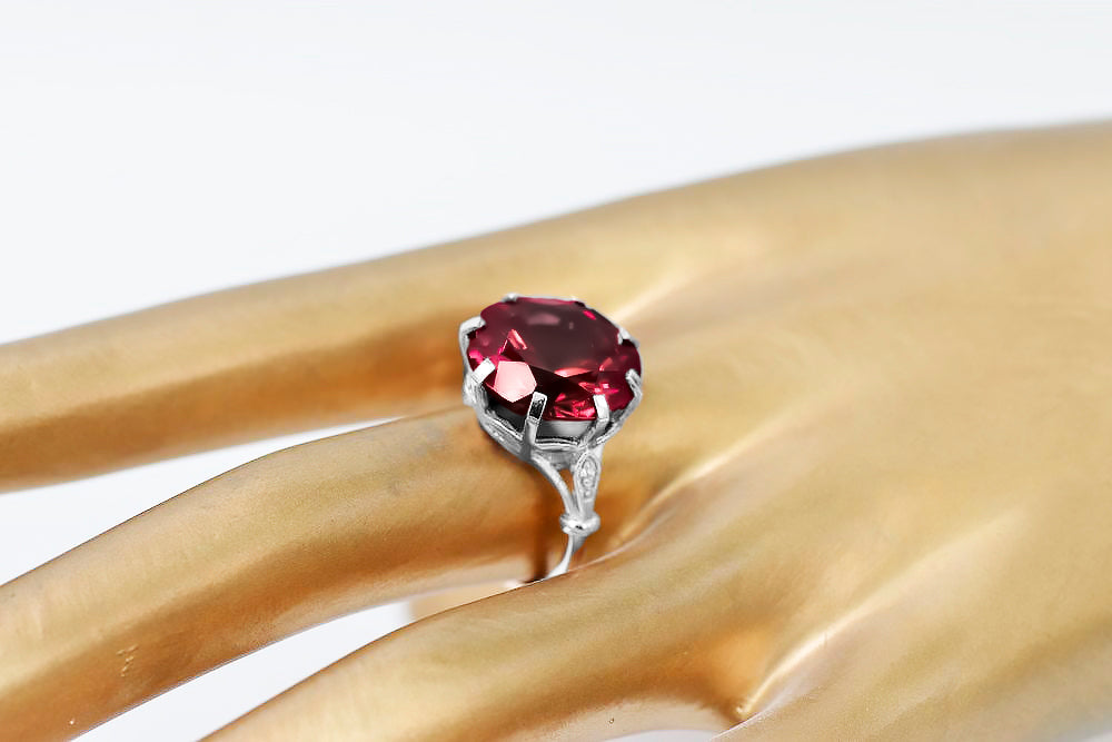 Vintage Ruby Ring in Sterling Silver (vrc073s-rb)