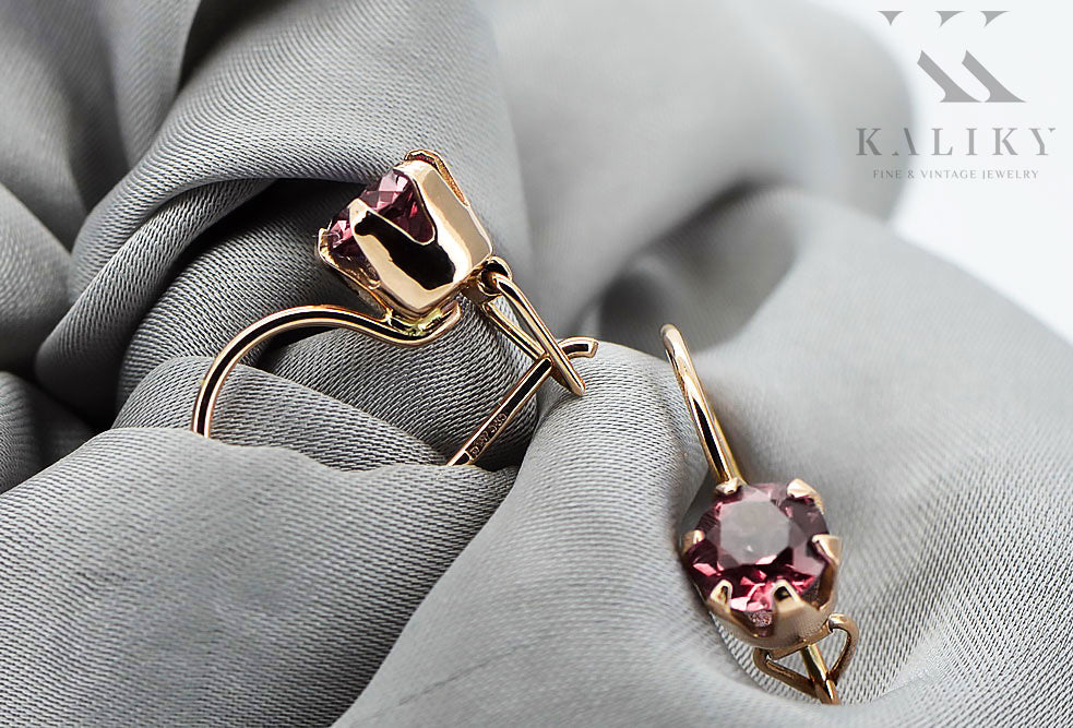Vintage Ruby Earrings in 14K Rose Gold (vec056r-rb) — side view showing the setting