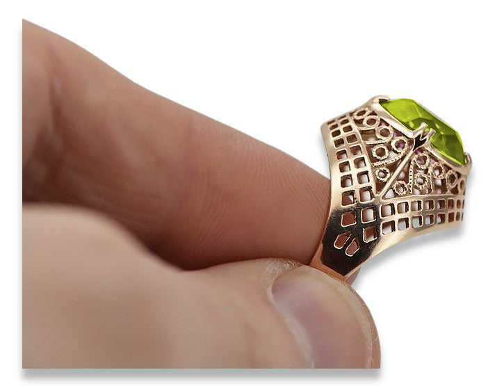 Vintage Yellow Peridot Ring in 14K Rose Gold (vrc030r-yp) — full view of the piece