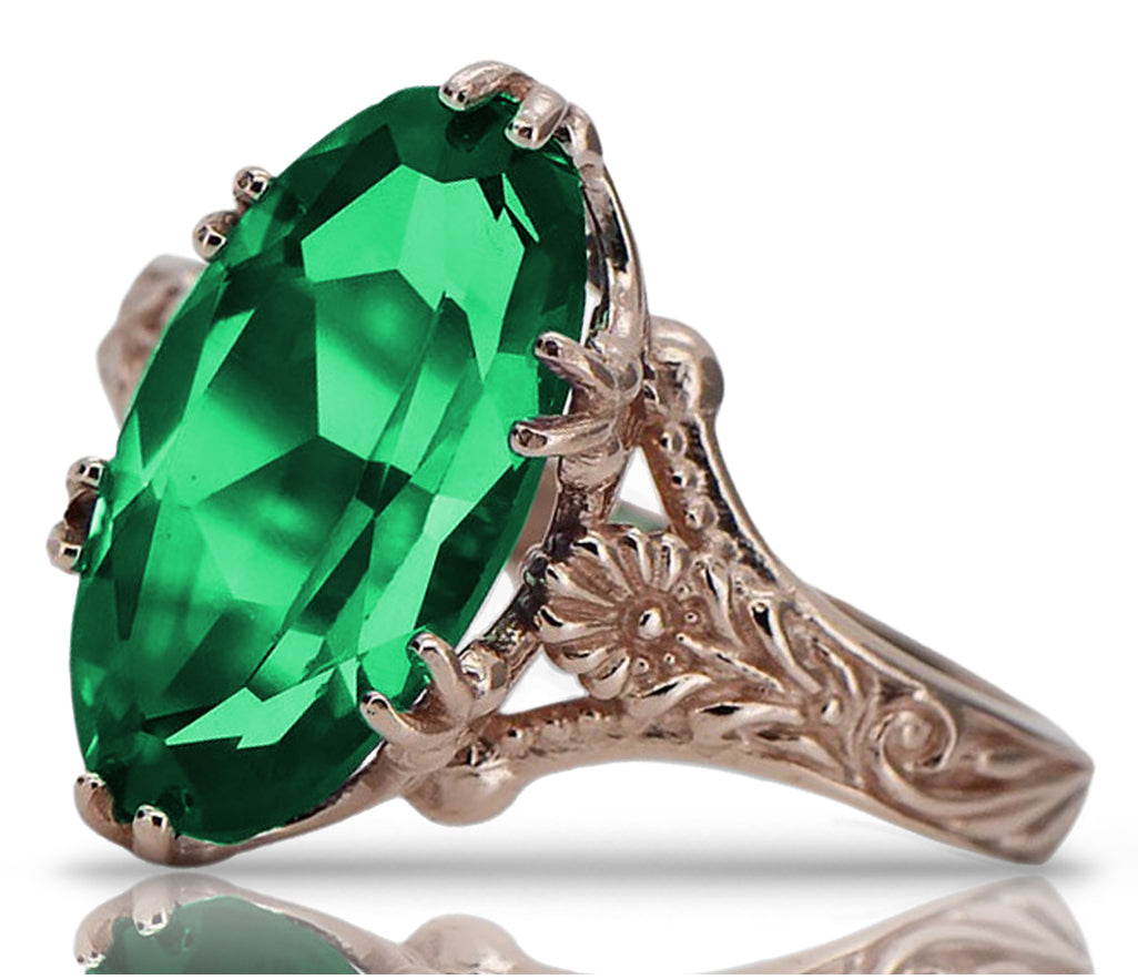 Vintage Emerald Oval Ring in 14K Rose Gold (vrc084r-em) — close-up of the stone and setting
