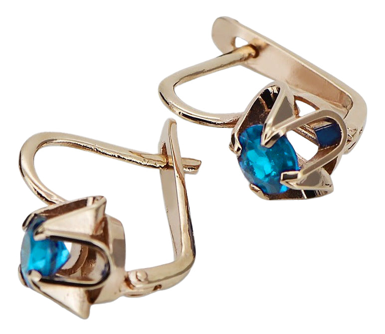 Vintage Aquamarine Earrings in 14K Rose Gold (vec018r-aq) — worn on the hand, showing profile