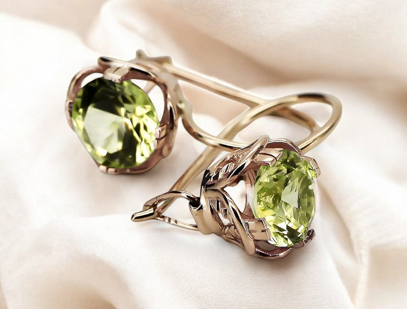 Vintage Yellow Peridot Earrings in 14K Rose Gold (vec029r-yp) — side view showing the setting