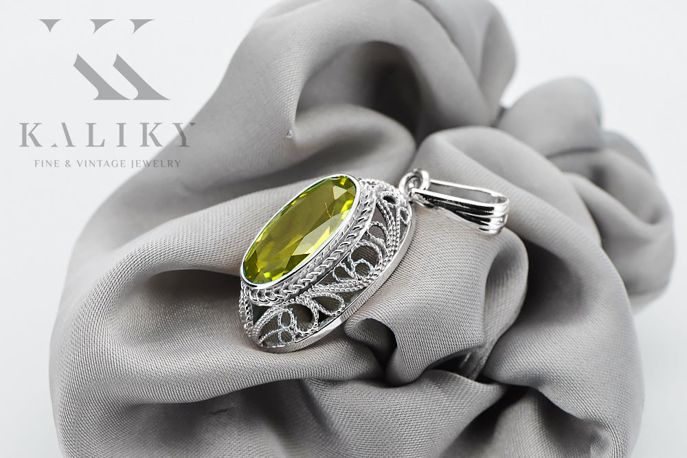 Vintage Yellow Peridot Pendant in Sterling Silver (vpc014s-yp) — close-up of the hallmark on the inner band