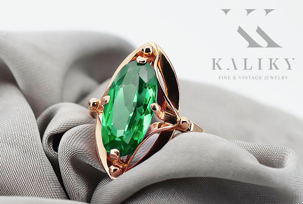 Vintage Emerald Ring in 14K Rose Gold (vrc047r-em) — worn on the hand, showing profile
