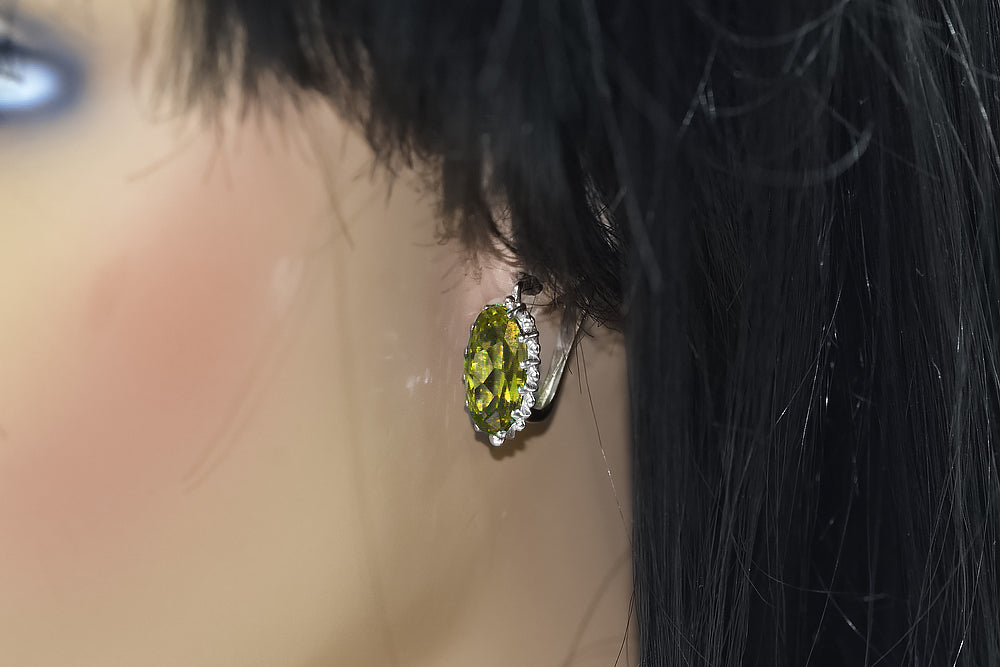 Vintage Yellow Peridot Earrings in Sterling Silver (vec174s-yp) — close-up of the stone and setting