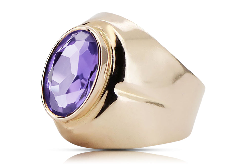 Vintage Alexandrite Ring in 14K Rose Gold (vrc296r-ax) — worn on the hand, showing profile