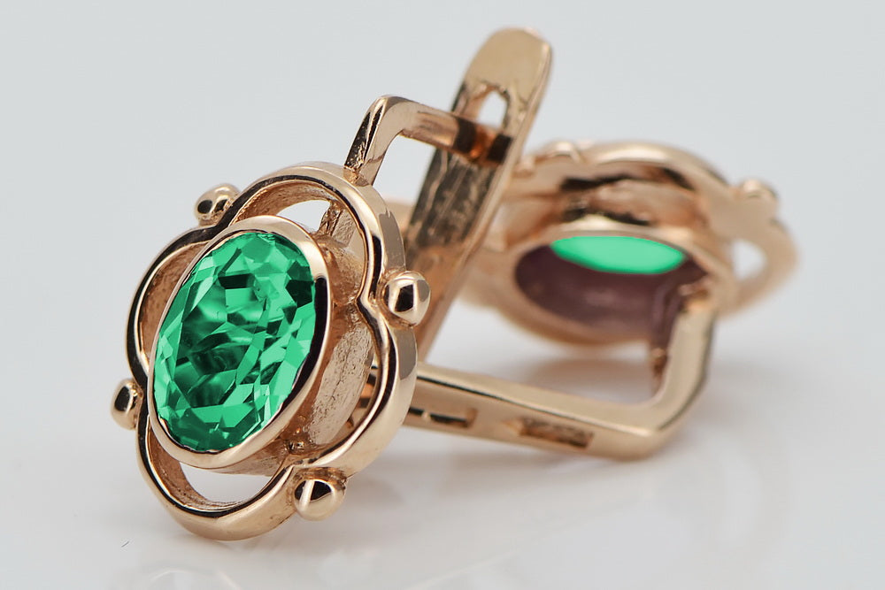 Vintage Emerald Earrings in 14K Rose Gold (vec033r-em) — back view with the clasp