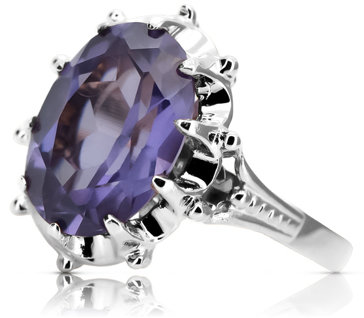 Vintage Alexandrite Ring in Sterling Silver (vrc079s-ax) — worn on the hand, showing profile
