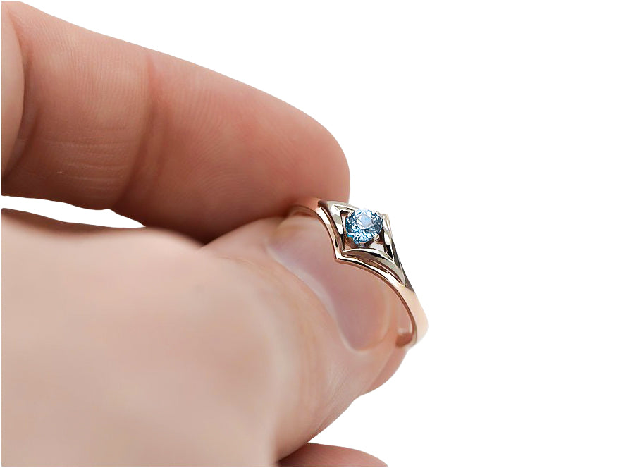 Vintage Aquamarine Ring in 14K Rose Gold (vrc351r-aq) — side view showing the setting