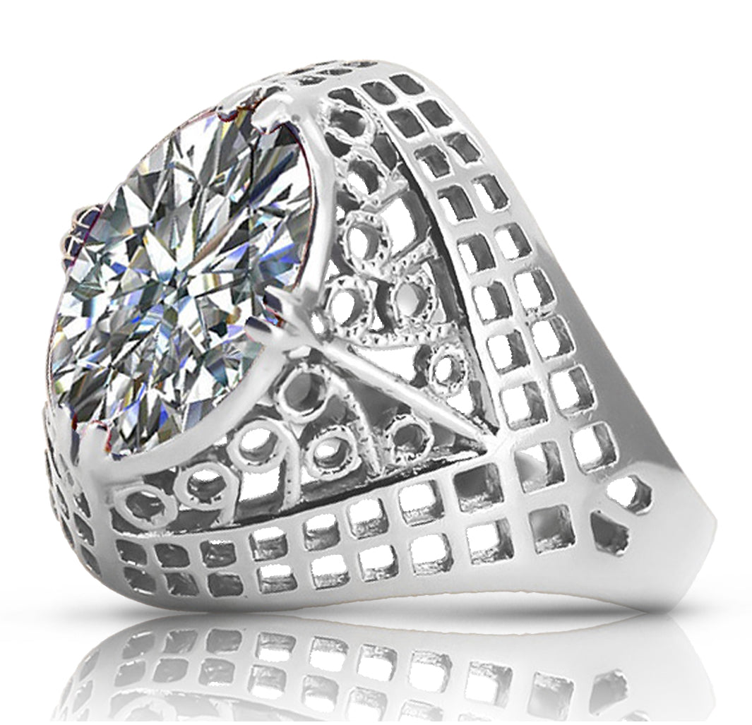 Vintage Zircon Ring in Sterling Silver (vrc030s-zi) — close-up of the stone and setting