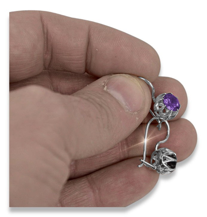 Vintage Alexandrite Earrings in Sterling Silver (vec062s-ax) — close-up of the stone and setting