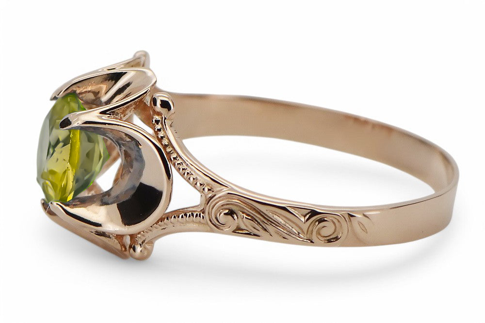Vintage Yellow Peridot Ring in 14K Rose Gold (vrc377r-yp) — close-up of the stone and setting