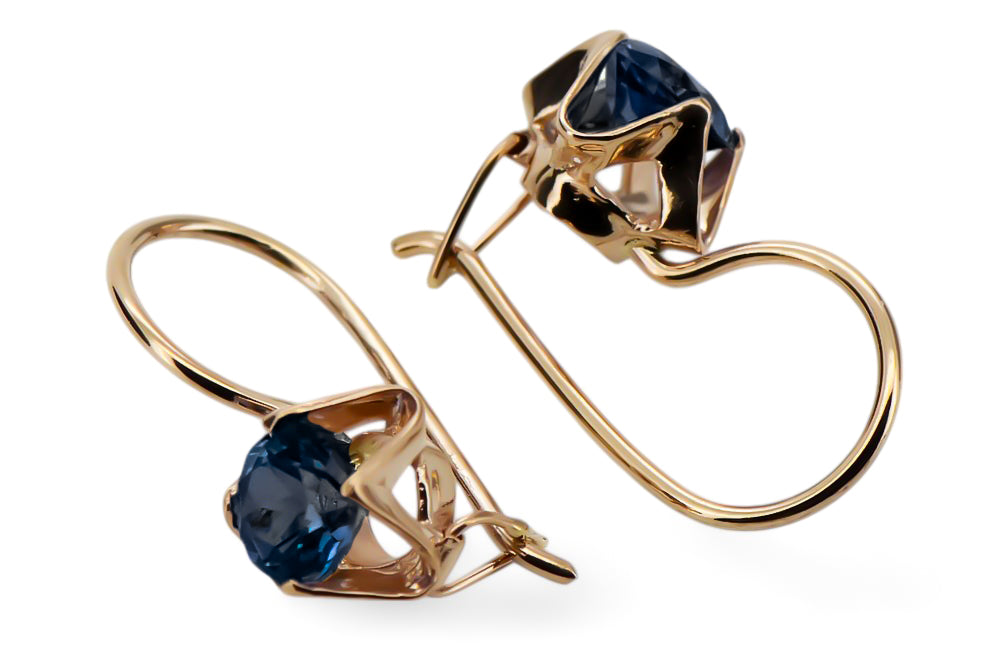 Vintage Sapphire Earrings in 14K Rose Gold (vec142r-sp) — close-up of the stone and setting