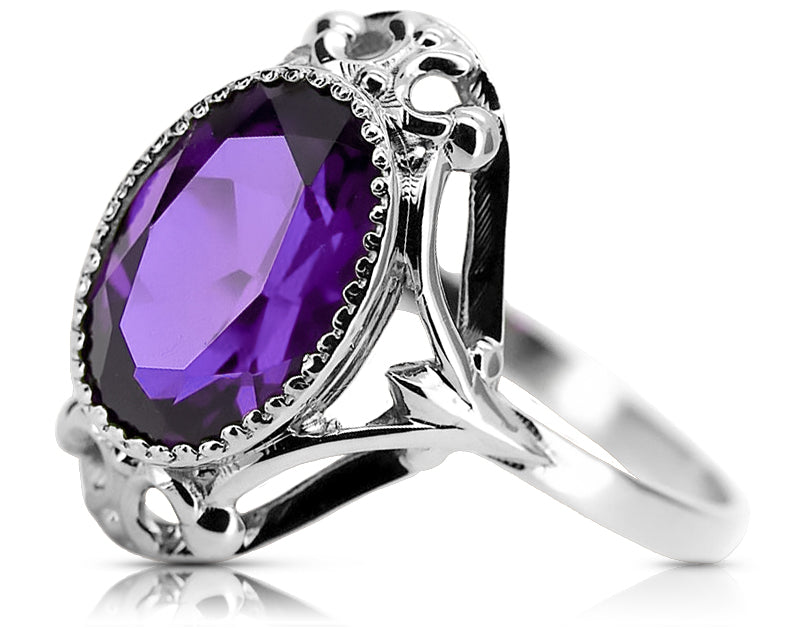 Vintage Alexandrite Ring in Sterling Silver (vrc128s-ax) — worn on the neckline, showing the drape