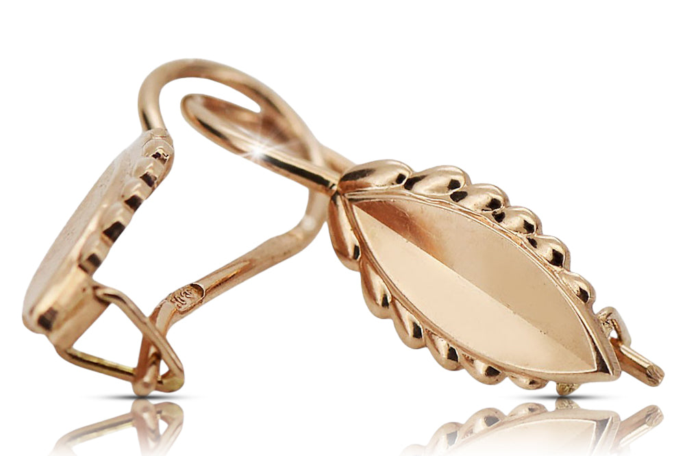 Vintage Leaf Earrings in 14K Rose Gold (ven078) — full view of the piece