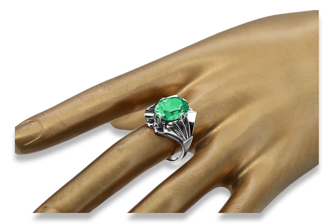 Vintage Emerald Ring in Sterling Silver (vrc015s-em) — close-up of the stone and setting