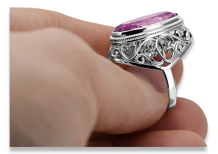 Vintage Amethyst Ring in Sterling Silver (vrc184s-am) — back view with the clasp