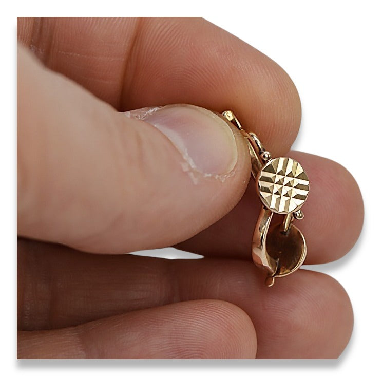 Vintage Hoops Earrings in 14K Rose Gold (ven109) — worn on the hand, showing profile