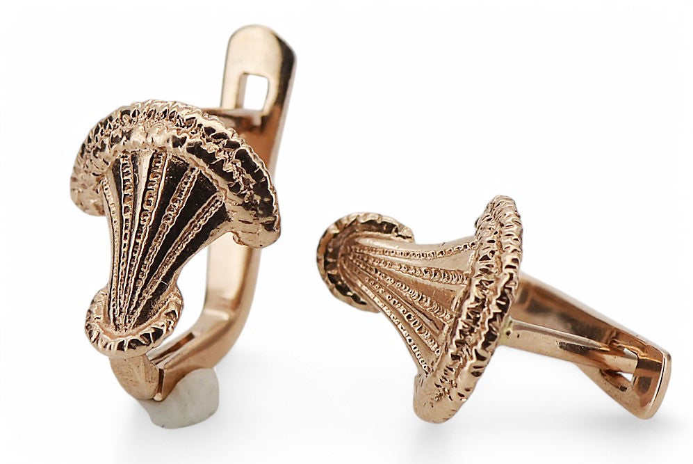 Vintage Leaf Earrings in 14K Rose Gold (ven214) — side view showing the setting