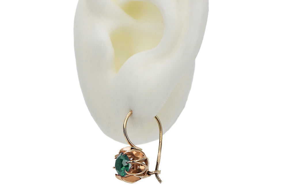 Vintage Emerald Earrings in 14K Rose Gold (vec062r-em) — side view showing the setting