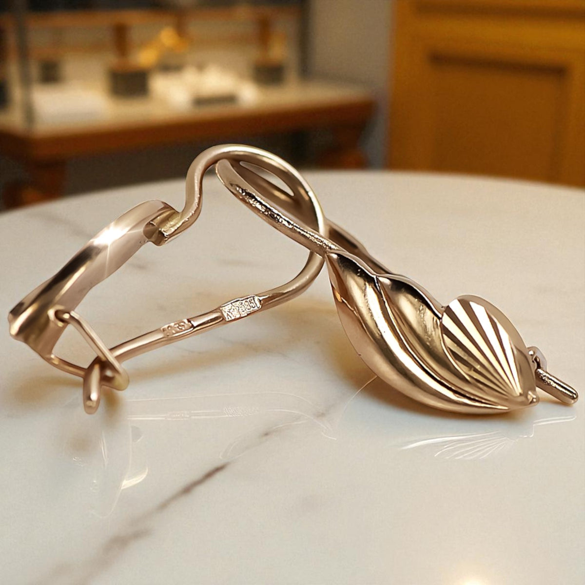 Vintage Leaf Earrings in 14K Rose Gold (ven027)