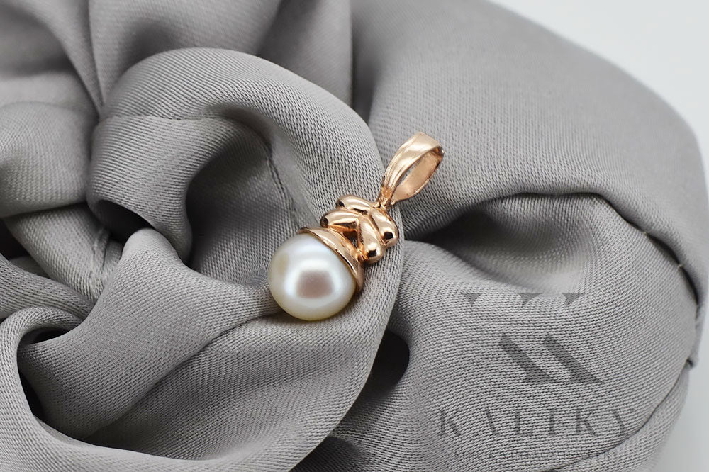 Vintage Pearl Pendant in 14K Rose Gold (vppr005) — full view of the piece