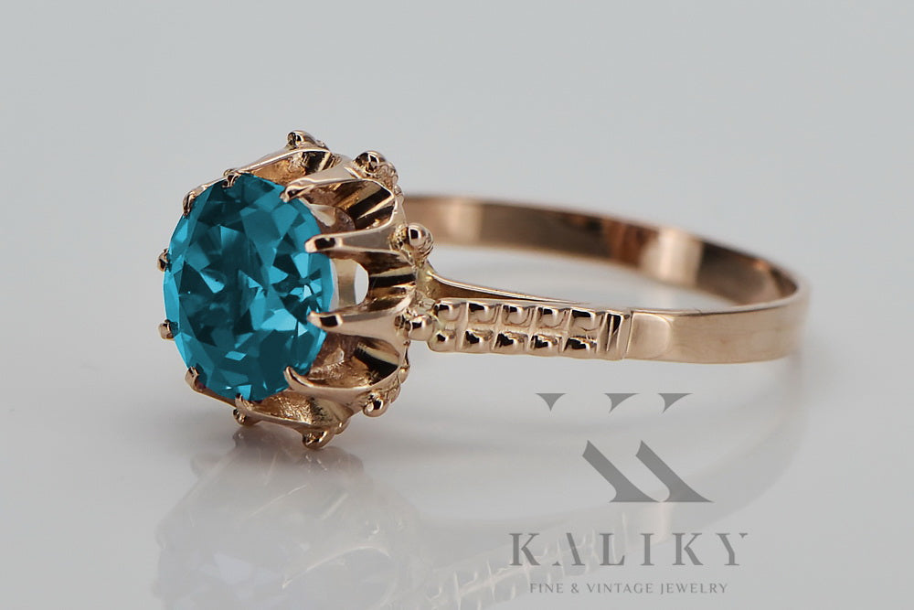 Vintage Aquamarine Ring in 14K Rose Gold (vrc045r-aq) — worn on the hand, showing profile