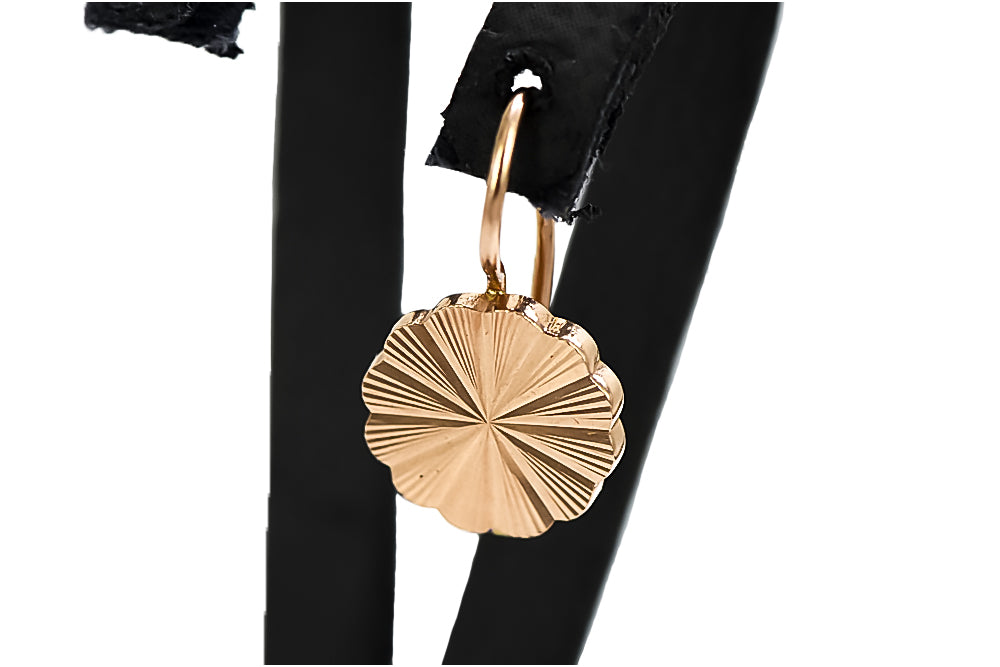 Vintage Flower Earrings in 14K Rose Gold (ven048) — side view showing the setting