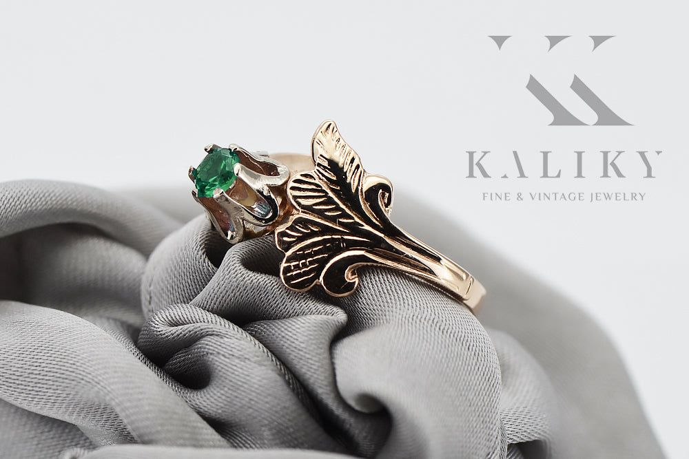 Vintage Emerald Ring in 14K Rose Gold (vrc169r-em) — worn on the hand, showing profile