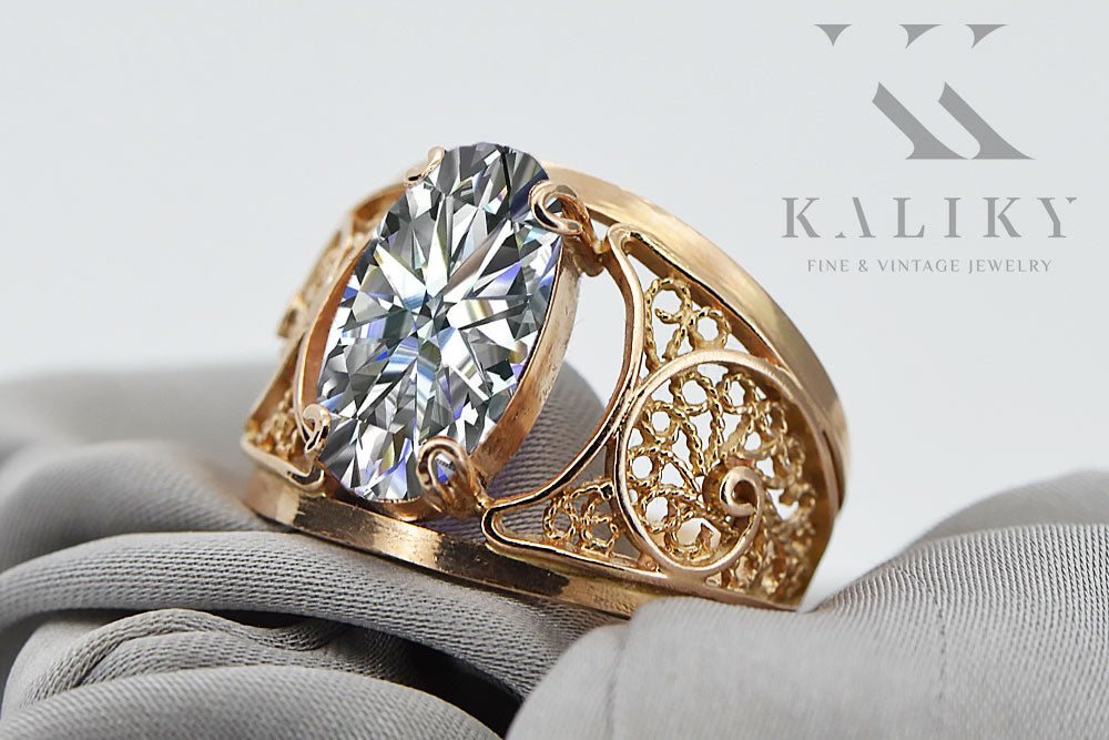 Vintage Zircon Craft Ring in 14K Rose Gold (vrc057r-zi) — worn on the hand, showing profile
