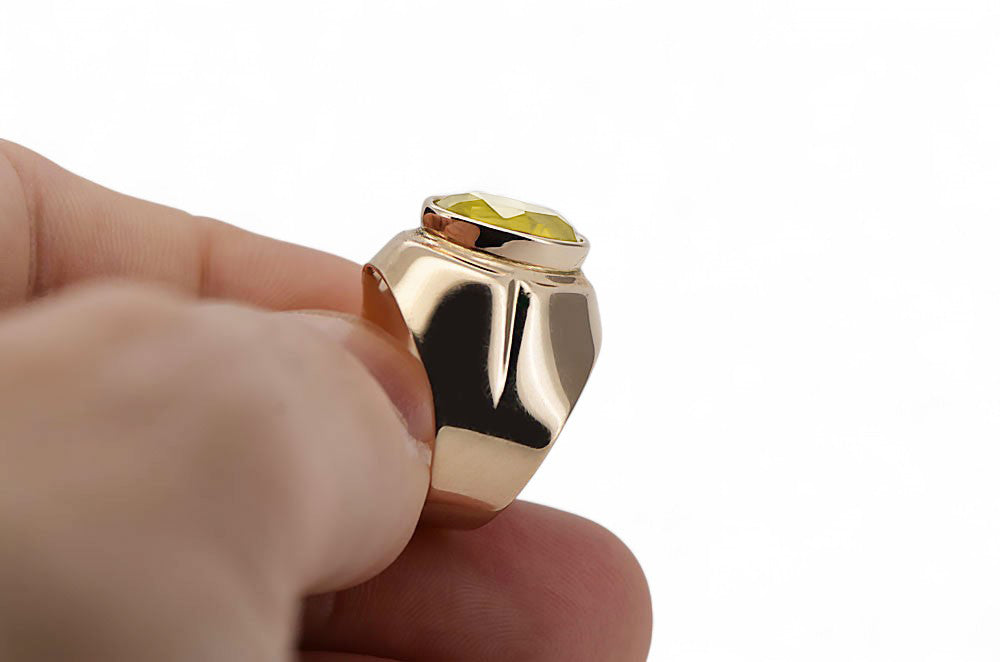 Vintage Yellow Peridot Ring in 14K Rose Gold (vrc296r-yp) — worn on the hand, showing profile