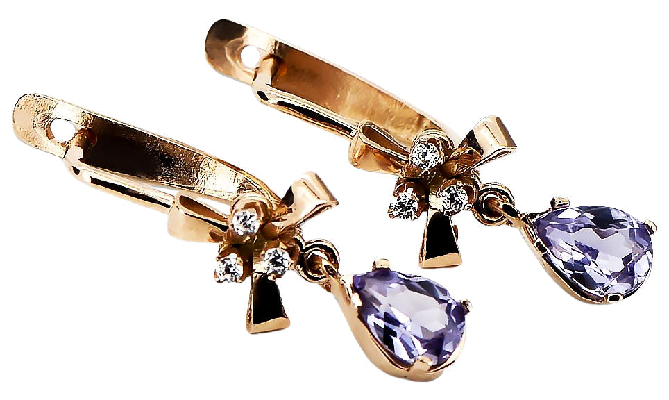 Vintage Alexandrite Earrings in 14K Rose Gold (vec045r-ax) — worn on the hand, showing profile