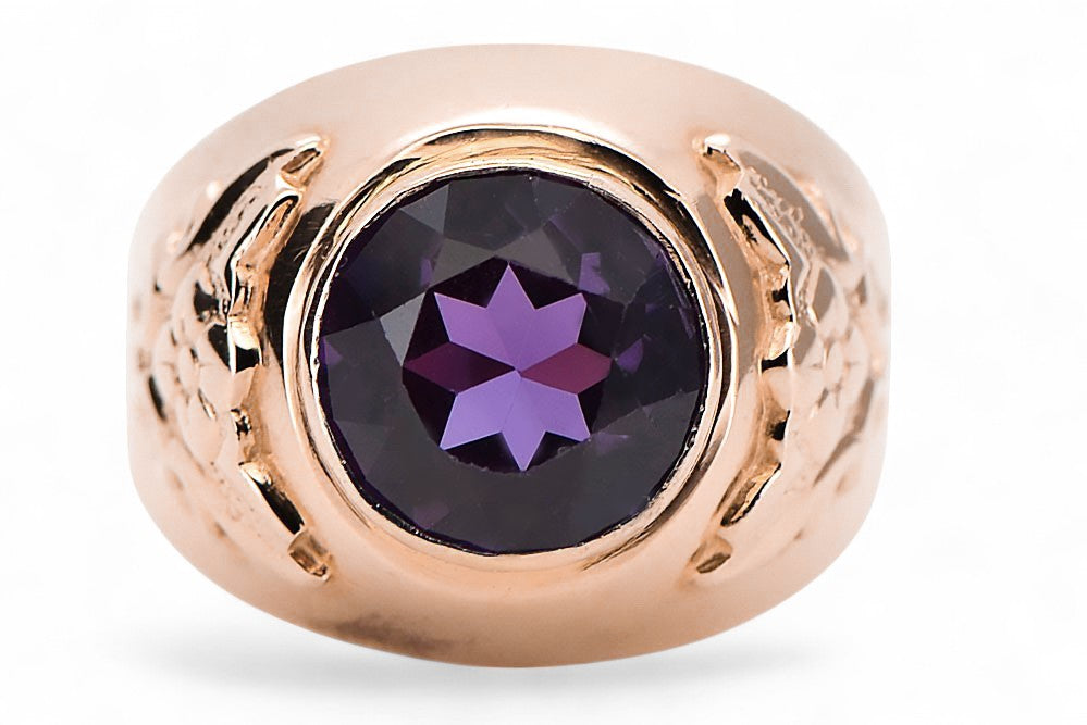 Vintage Alexandrite Ring in 14K Rose Gold (vrc078r-ax) — close-up of the stone and setting