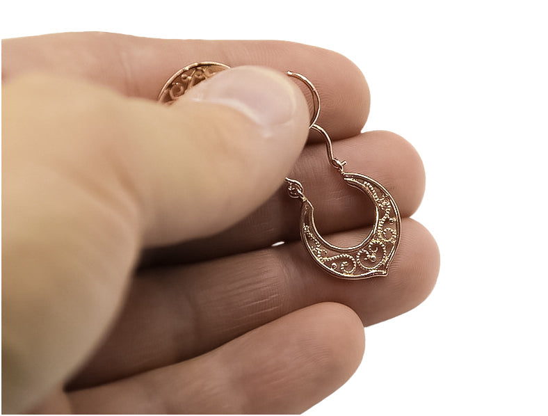 Vintage Gipsy Earrings in 14K Rose Gold (ven075) — side view showing the setting
