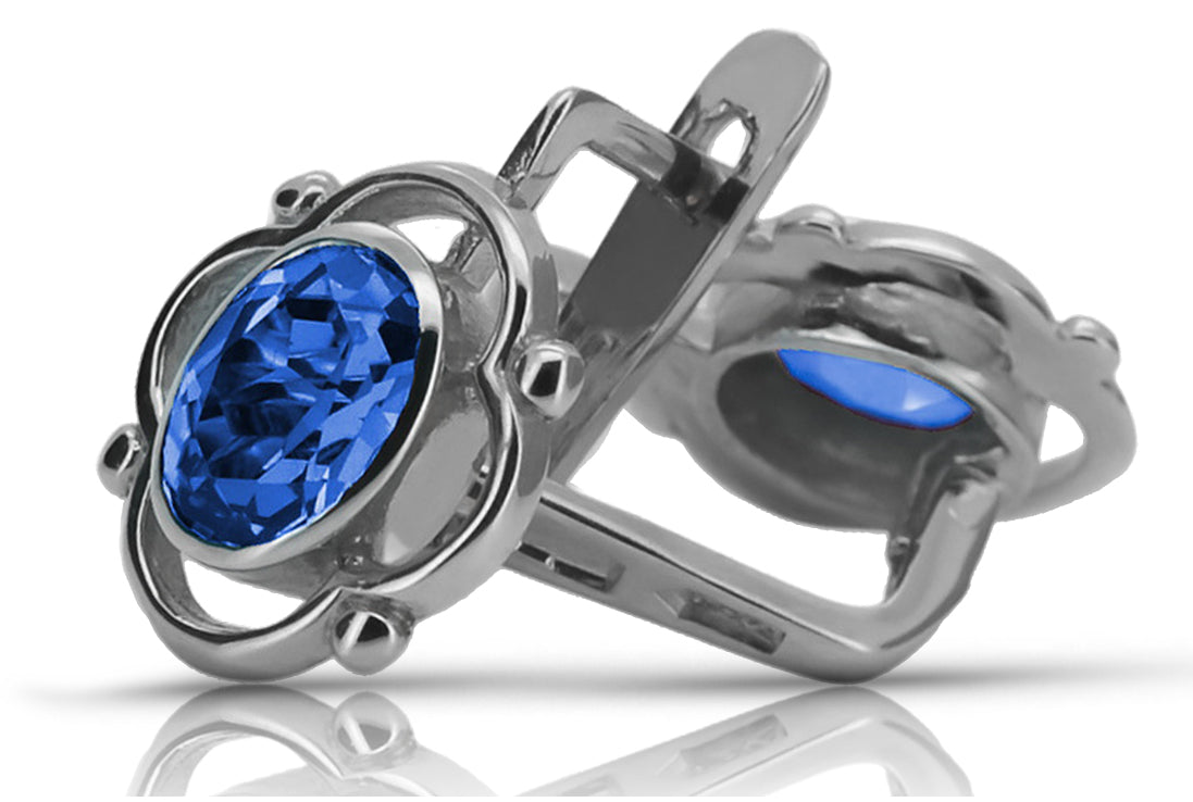 Vintage Sapphire Earrings in Sterling Silver (vec033s-sp) — close-up of the stone and setting