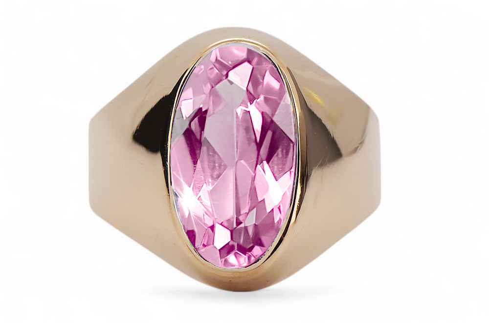 Vintage Amethyst Craft Ring in 14K Rose Gold (vrc077r-am) — close-up of the stone and setting