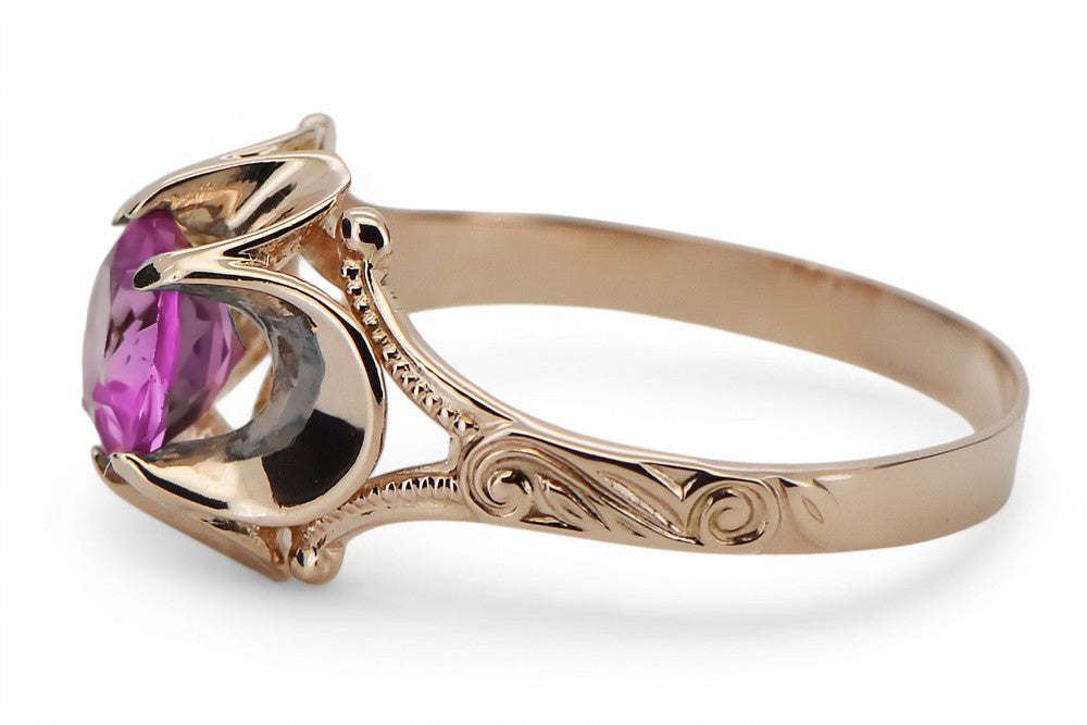 Vintage Amethyst Craft Ring in 14K Rose Gold (vrc377r-am) — close-up of the stone and setting