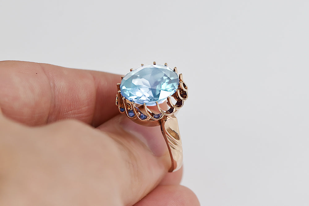 Vintage Aquamarine Ring in 14K Rose Gold (vrc035r-aq) — side view showing the setting