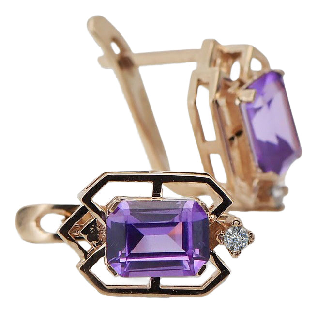 Vintage Alexandrite Diamond Earrings in 14K Rose Gold (vec020r-ax) — close-up of the stone and setting
