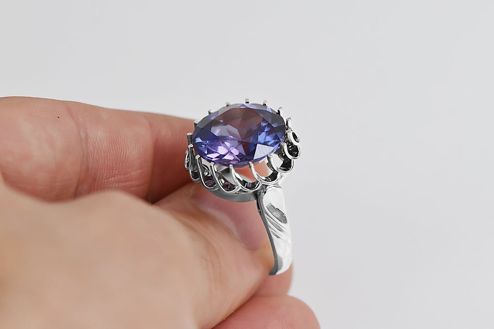 Vintage Alexandrite Ring in Sterling Silver (vrc035s-ax) — full view of the piece