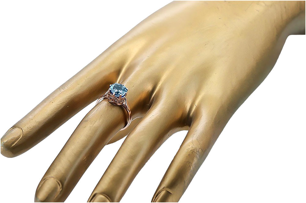 Vintage Aquamarine Ring in 14K Rose Gold (vrc366r-aq) — close-up of the stone and setting