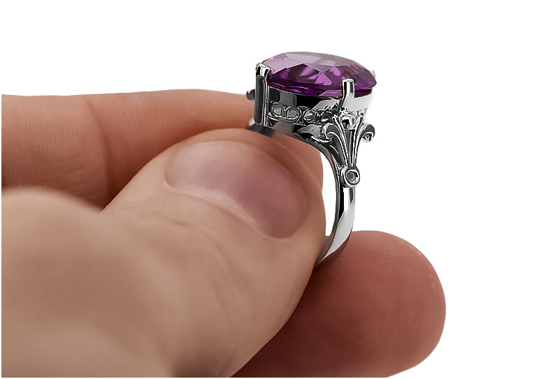Vintage Amethyst Ring in Sterling Silver (vrc369s-am) — full view of the piece