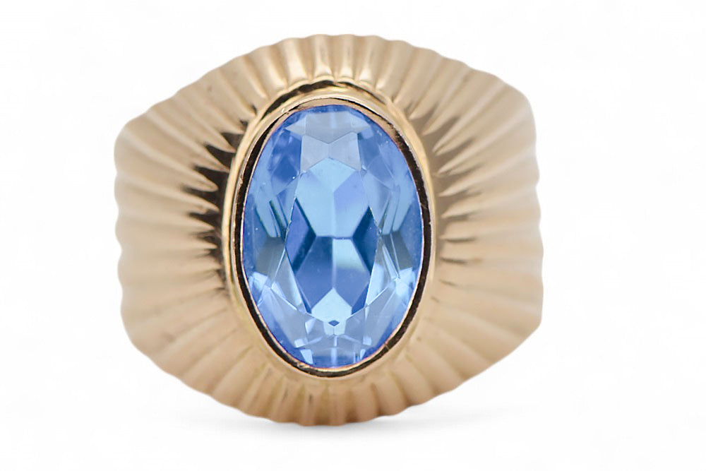 Vintage Aquamarine Craft Ring in 14K Rose Gold (vrc127r-aq) — close-up of the stone and setting