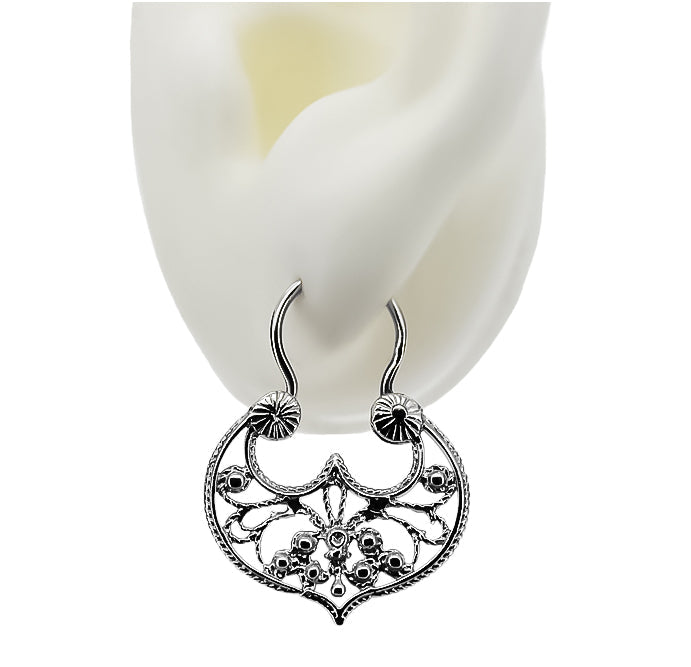Vintage Earrings in Sterling Silver (ven022s) — close-up of the hallmark on the inner band