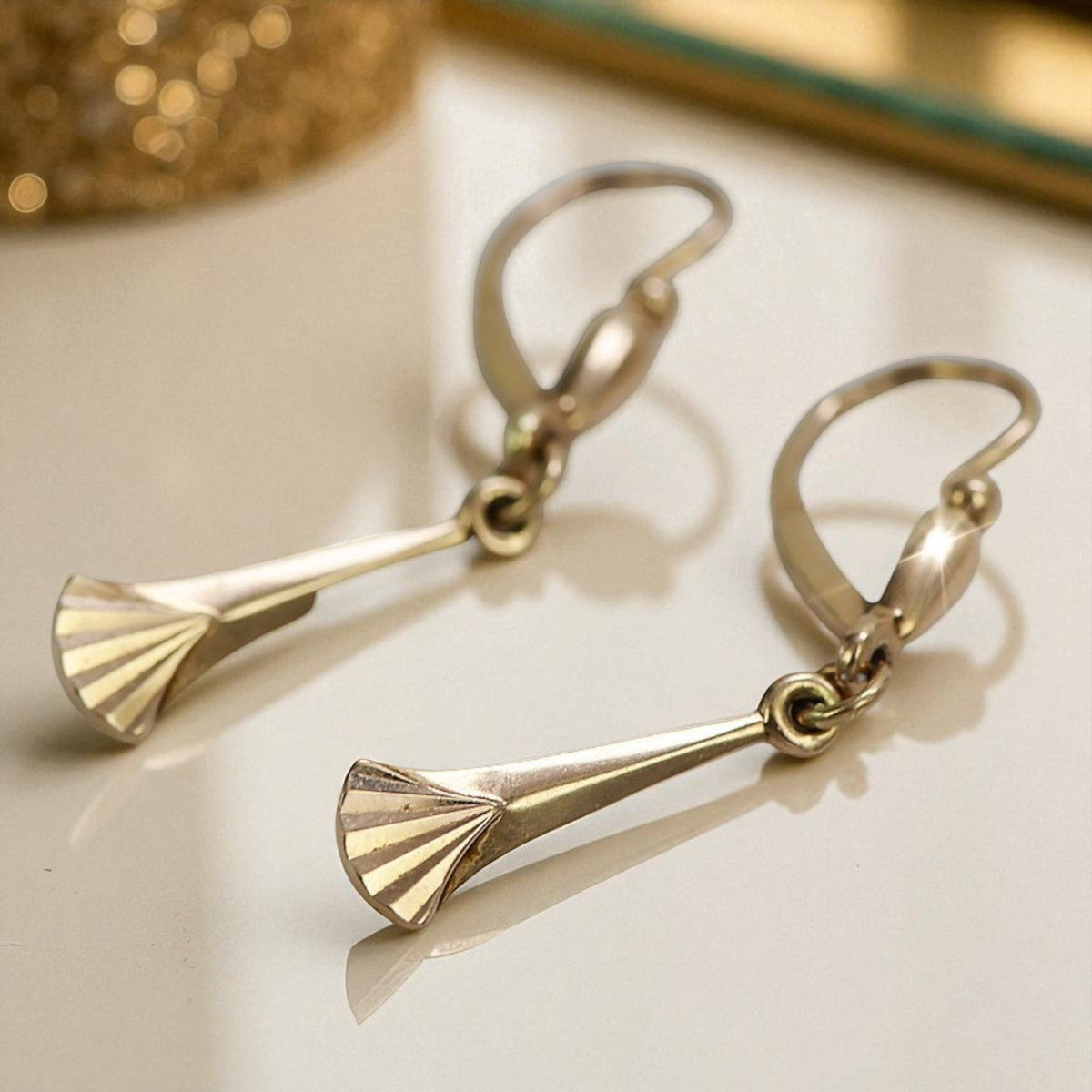 Vintage Hanging Earrings in 14K Rose Gold (ven160)